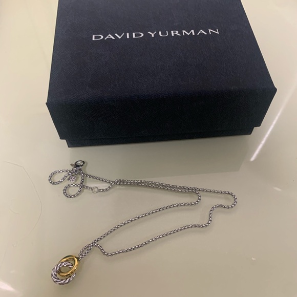 David Yurman Silver and Gold Interlocking Necklace - Picture 3 of 4
